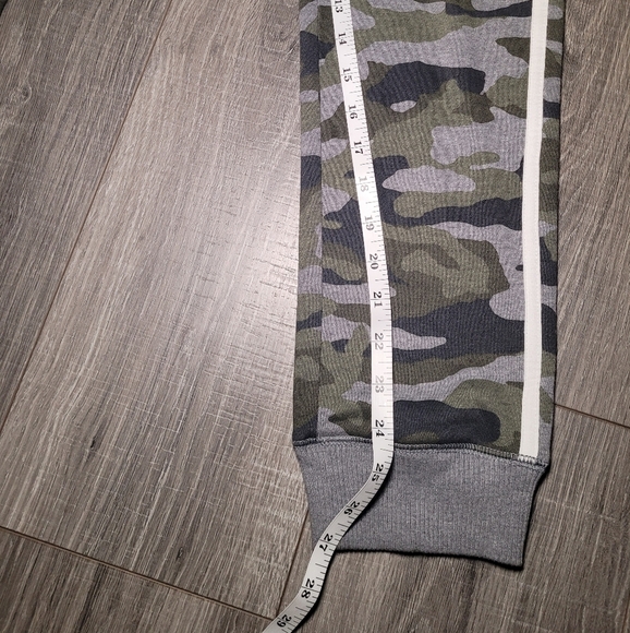 The children's place camo sweatpants size XXL (16) - Picture 3 of 7